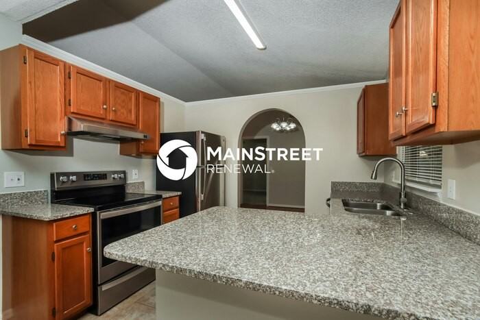 163 Crystal Lake Rd - Photo 5 of 15