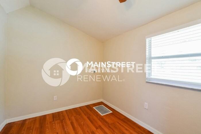 703 Osceola Dr - Photo 7 of 16