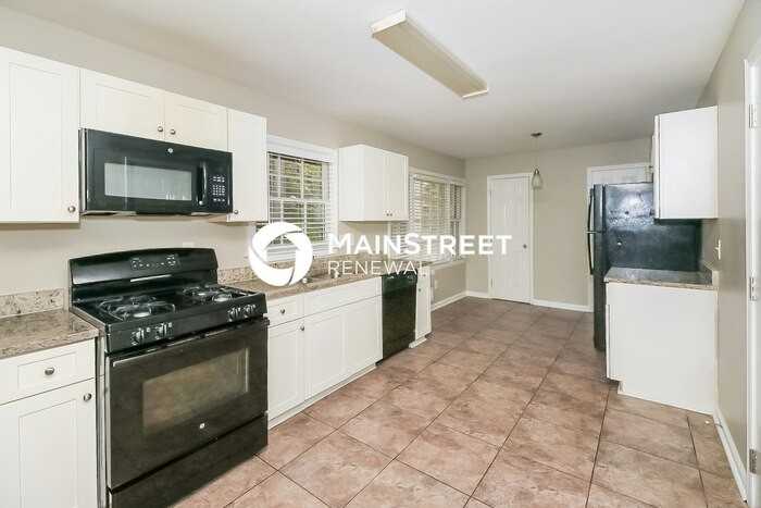 266 Tonawanda Dr Se - Photo 7 of 17