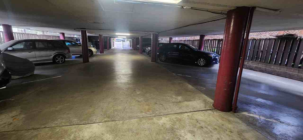 2740 College Ave. - Photo 3 of 19