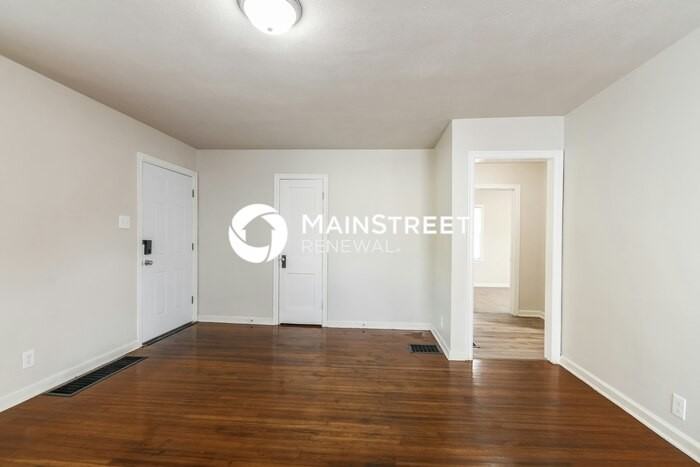 1934 N Bosart Ave - Photo 5 of 16