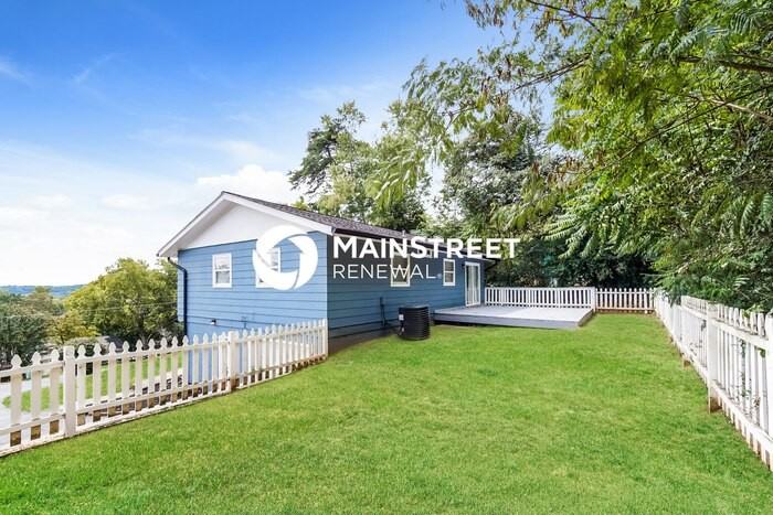 6005 Villa Rd - Photo 2 of 17