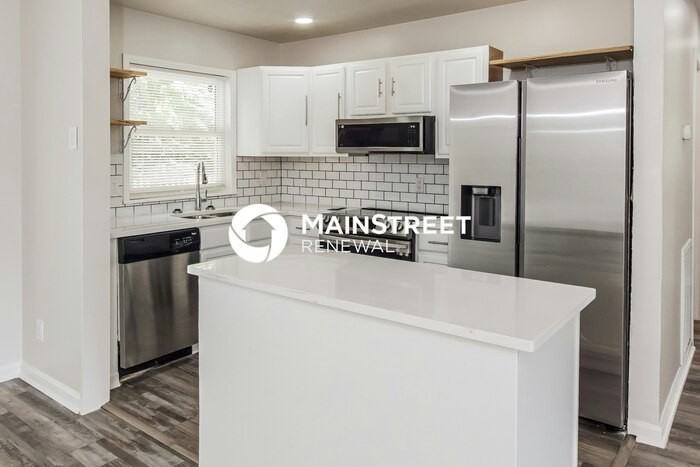 6005 Villa Rd - Photo 6 of 17