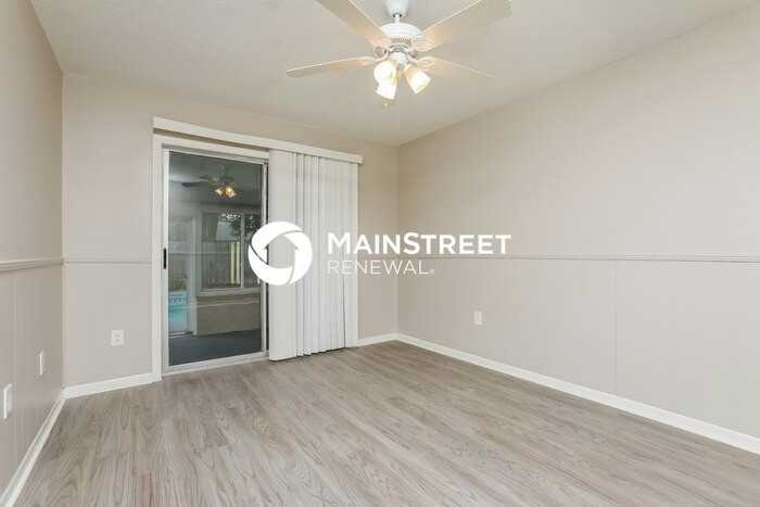 605 Applewood Ave - Photo 4 of 16