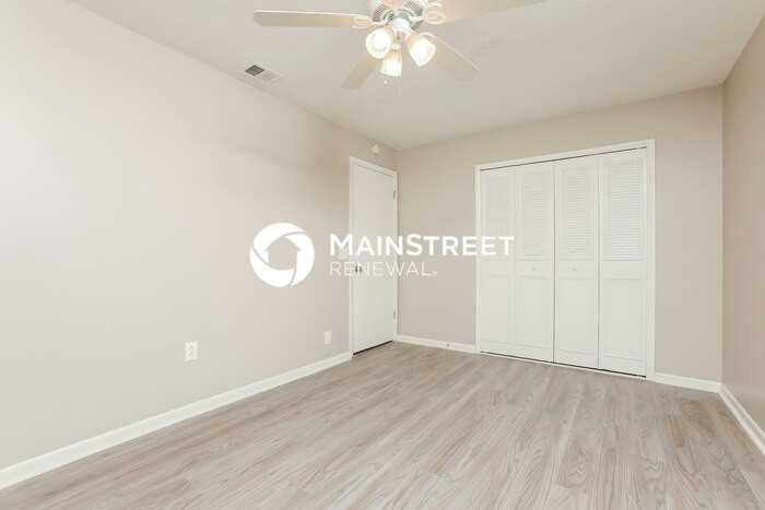 605 Applewood Ave - Photo 7 of 16