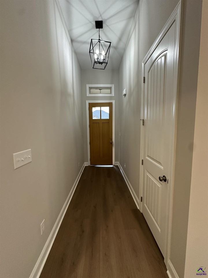 110 Mayberry Ln - Photo 3 of 24