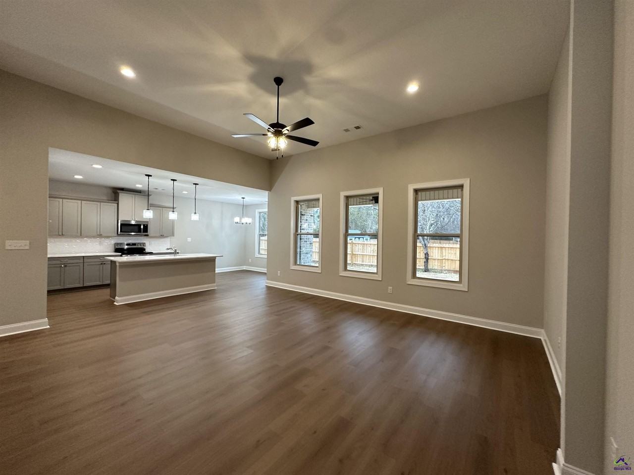 110 Mayberry Ln - Photo 4 of 24