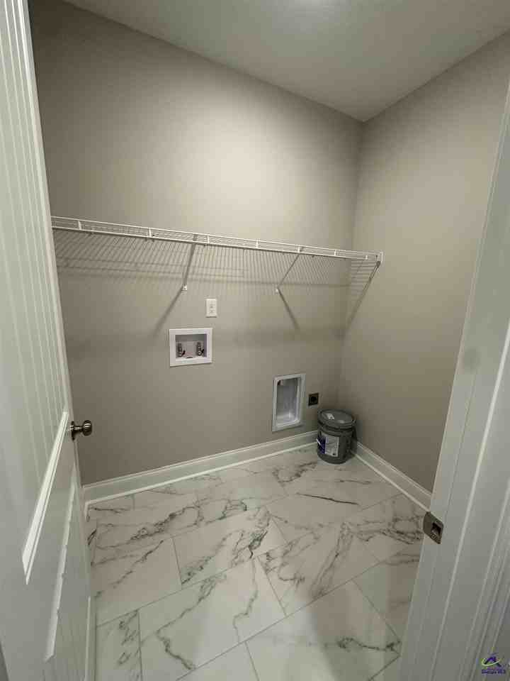 110 Mayberry Ln - Photo 5 of 24
