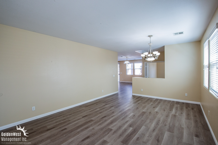 3390 Antique Rose Dr - Photo 3 of 20