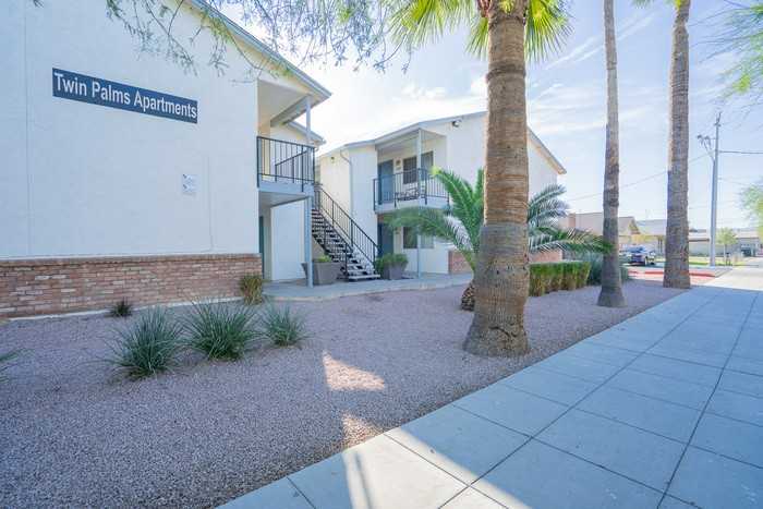 349 N 11th St #107 - Photo 4 of 35