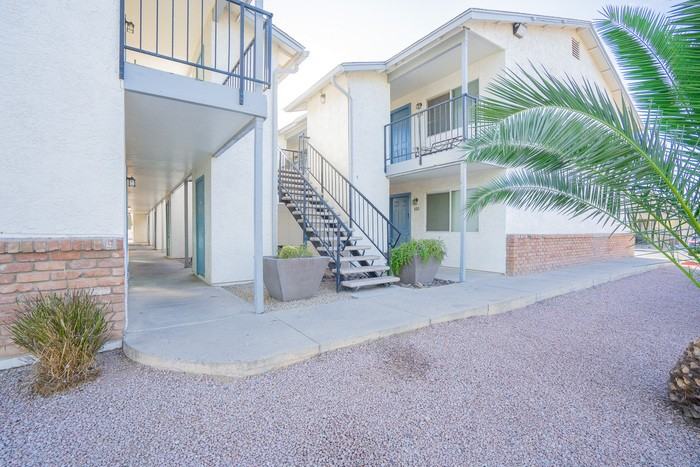 349 N 11th St #107 - Photo 5 of 35