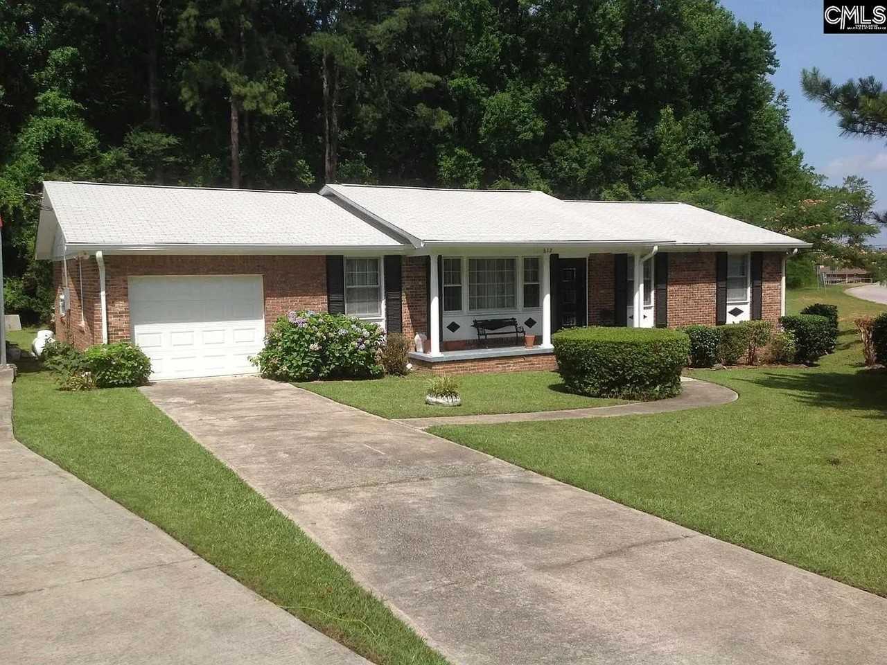 612 Piney Woods Rd - Photo 2 of 16