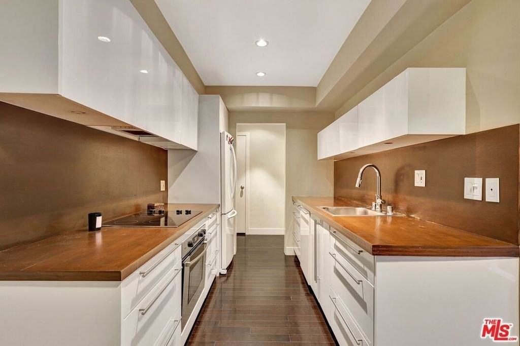 1010 Palm Ave - Photo 6 of 32