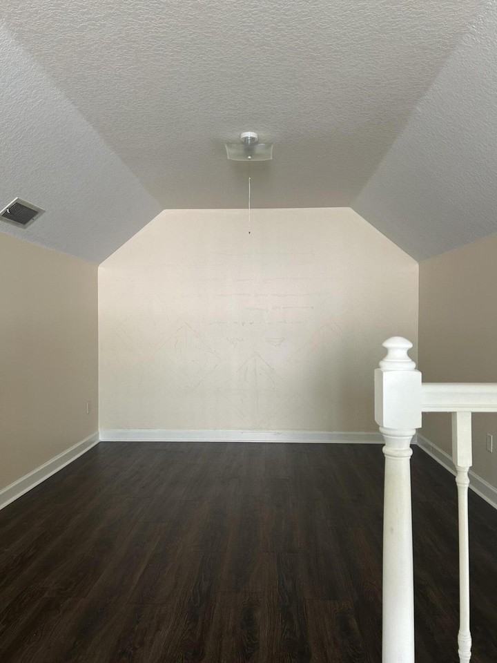 1687 Se Pomeroy St - Photo 7 of 20