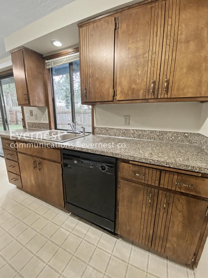 88026 9th St - Photo 6 of 39