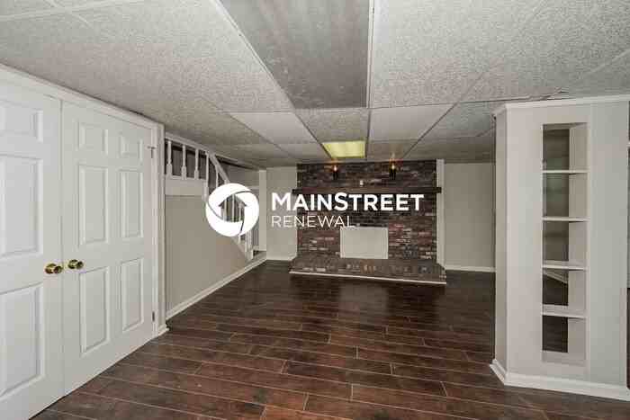 5070 Rick Dr - Photo 6 of 17