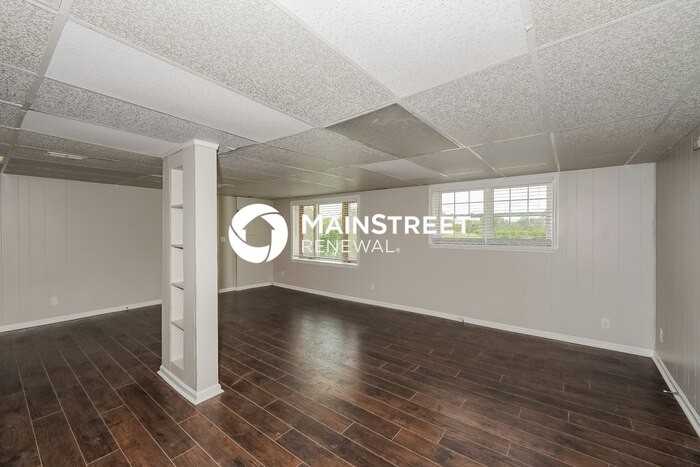 5070 Rick Dr - Photo 7 of 17