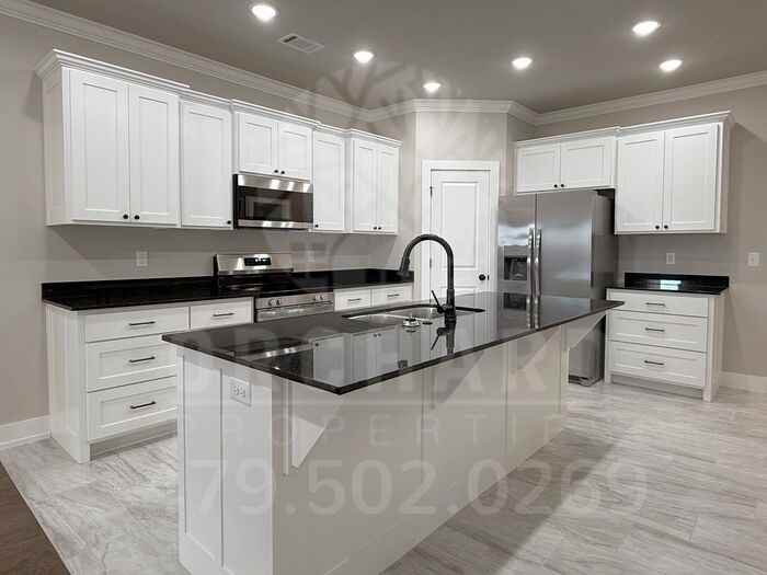 1902 E Brookview Dr - Photo 3 of 18