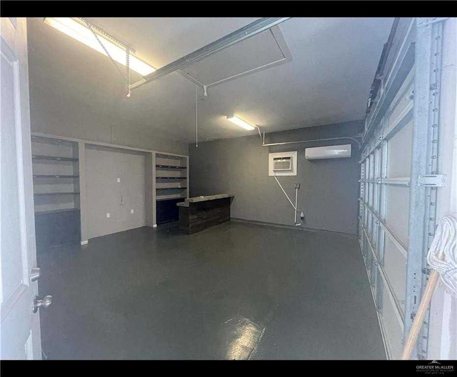 2436 E 8th Ave - Photo 7 of 22