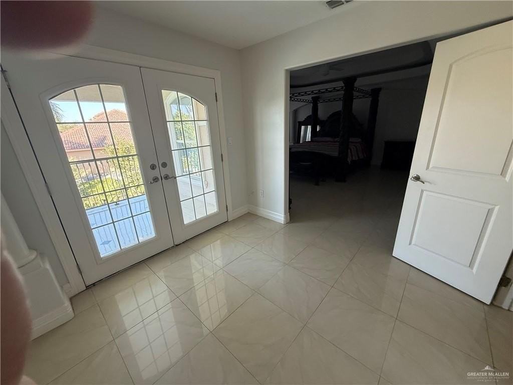 4004 El Jardin - Photo 4 of 16