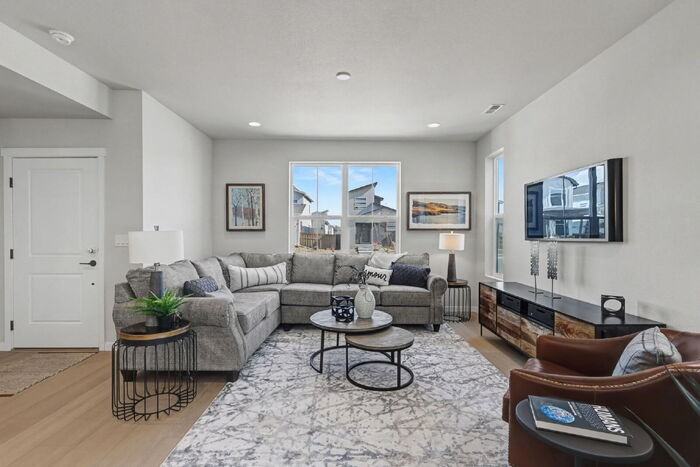 3558 Greenways Main Blvd - Photo 4 of 27