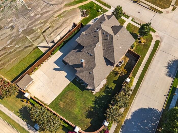 501 Windward Dr - Photo 2 of 22