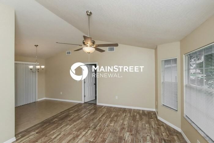 874 Altona St Nw - Photo 4 of 16