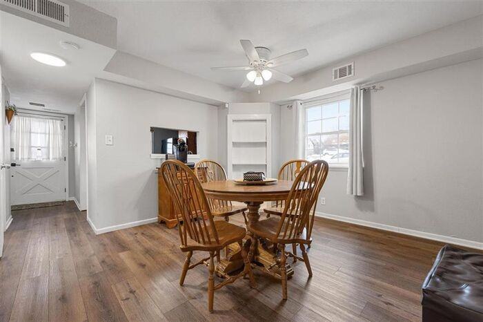 1008 21st Avenue Pl - Photo 7 of 23