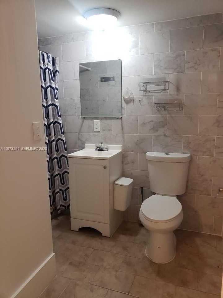 4124 Sw 61st Ave #0 - Photo 2 of 6