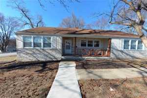 featured image of 1005 Hawthorn Ave