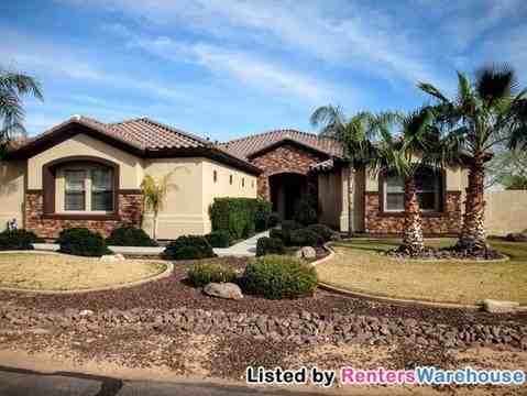 5511 N 179th Dr - Photo 2 of 20