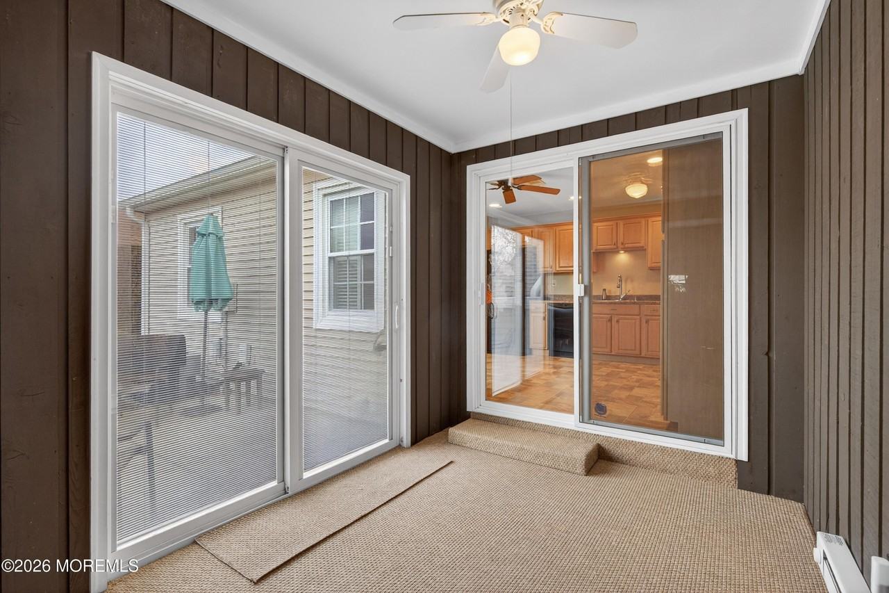 69 William And Mary Sq Unit B - Photo 4 of 25