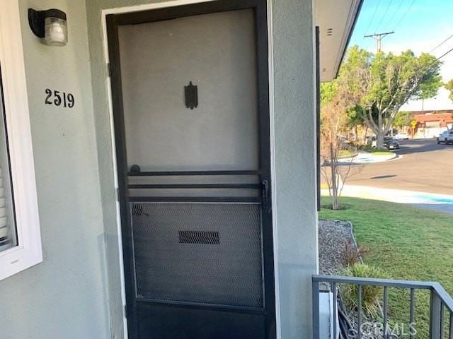 2519 Tulare Ave - Photo 2 of 21