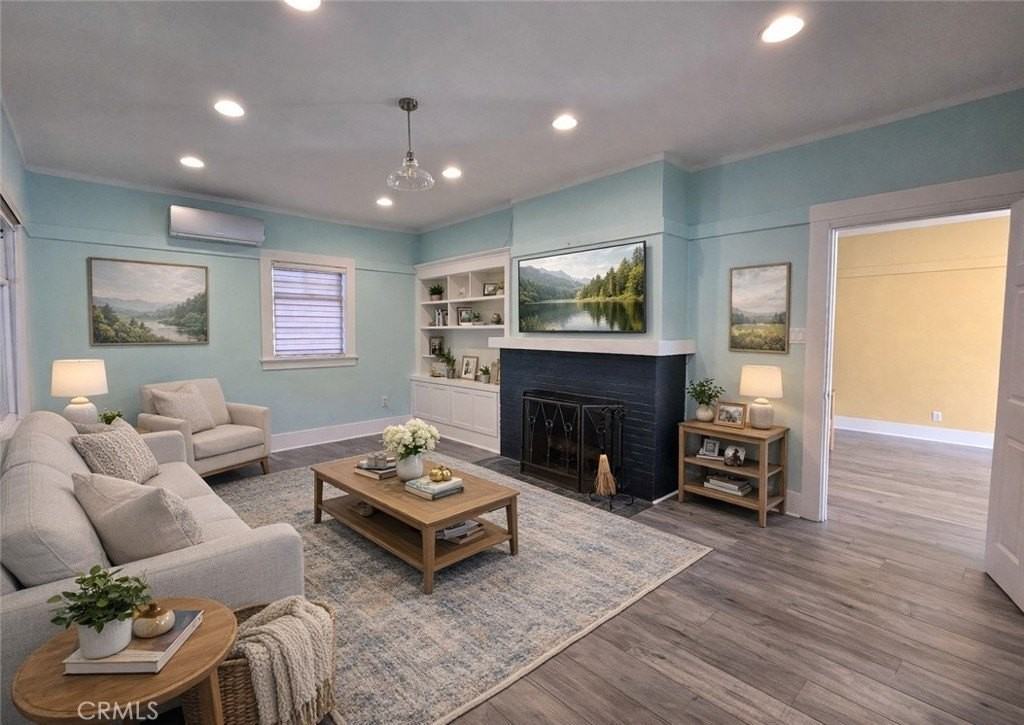 396 N Mentor Ave #396 - Photo 2 of 42