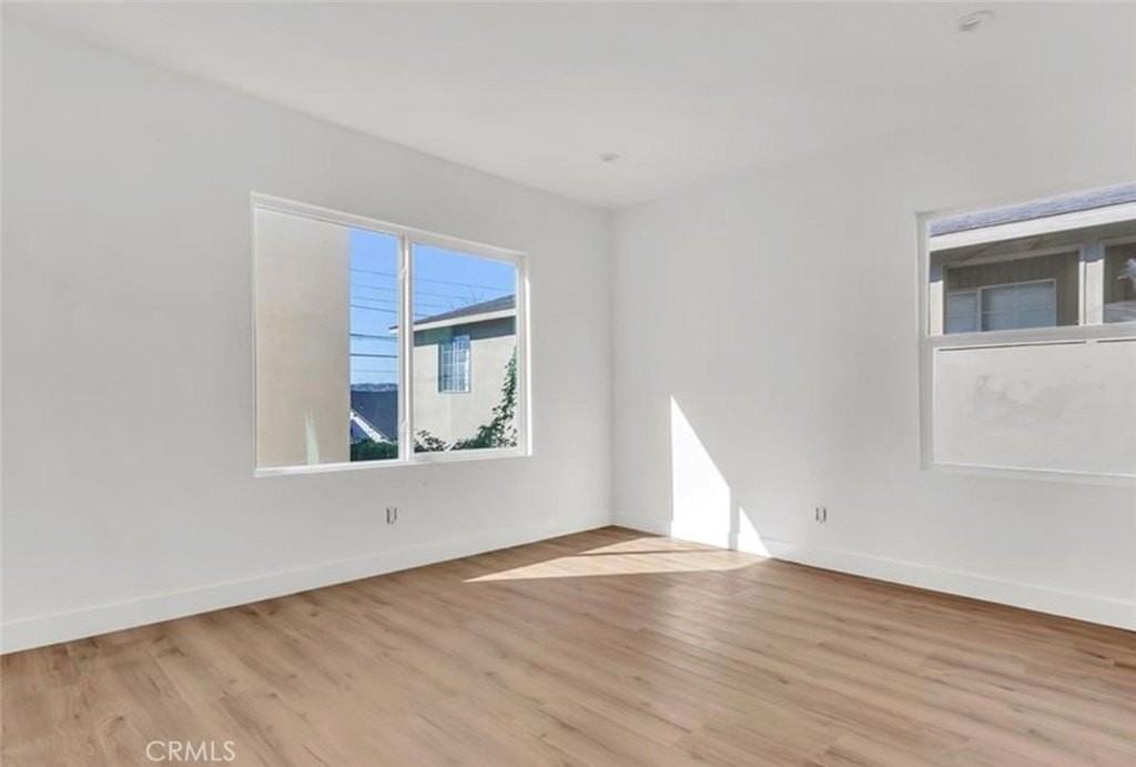 3918 W 28th St - Photo 2 of 6