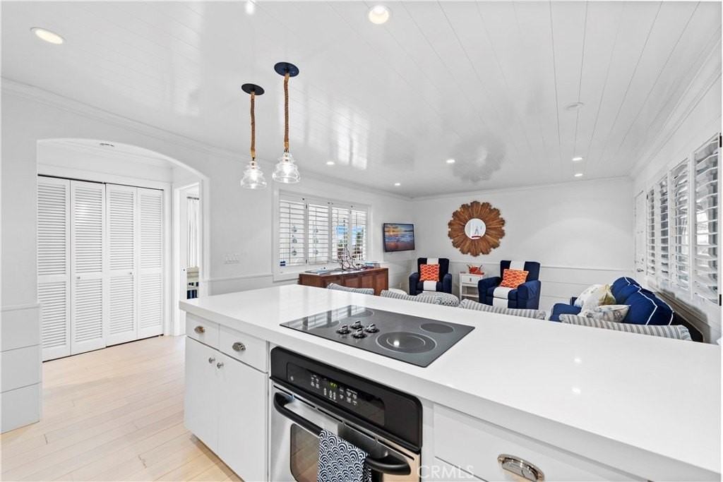 2175 S Coast Hwy #13 - Photo 7 of 19