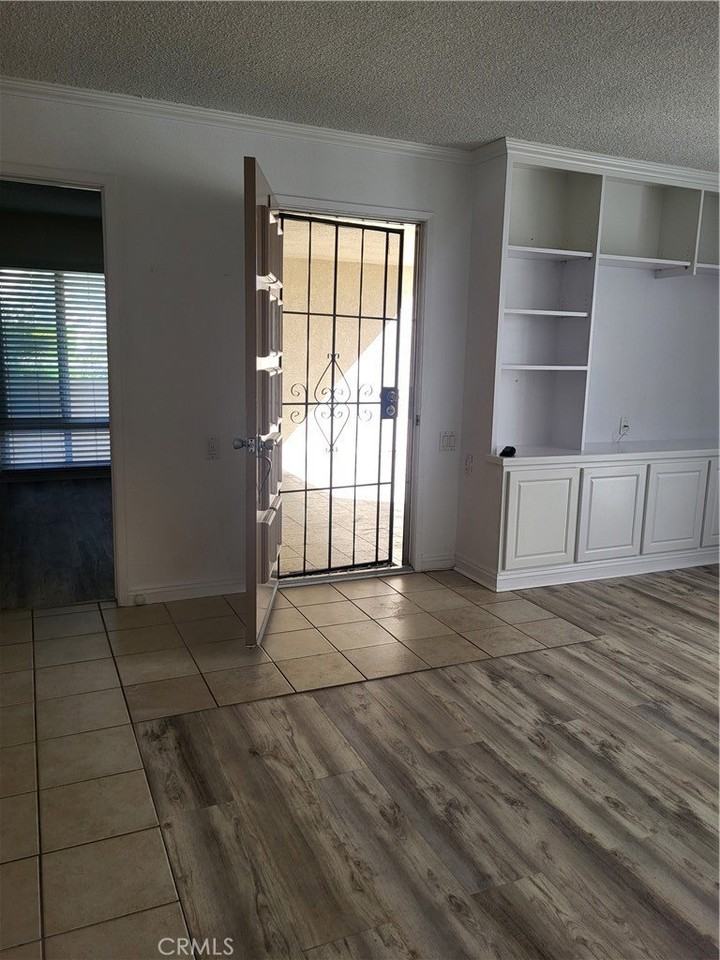 2103 Ronda Granada #A - Photo 5 of 27