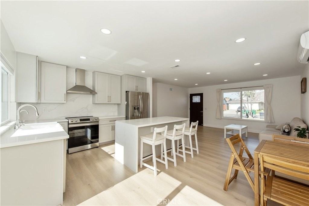 4862 Lori Ann Ln - Photo 3 of 19