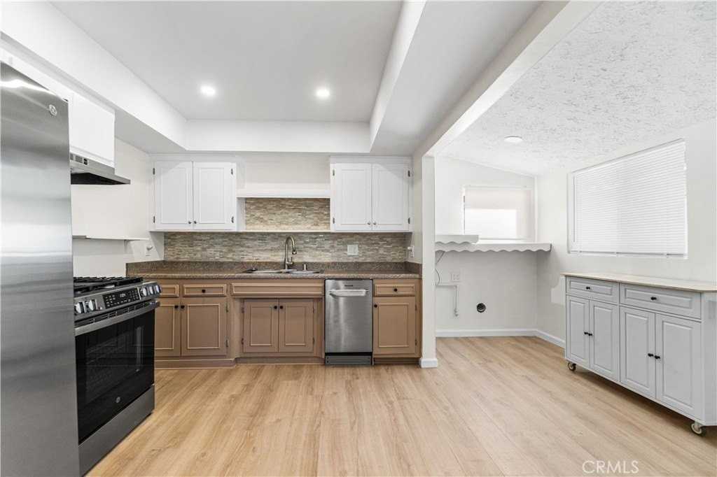 2928 Dalemead St - Photo 7 of 24