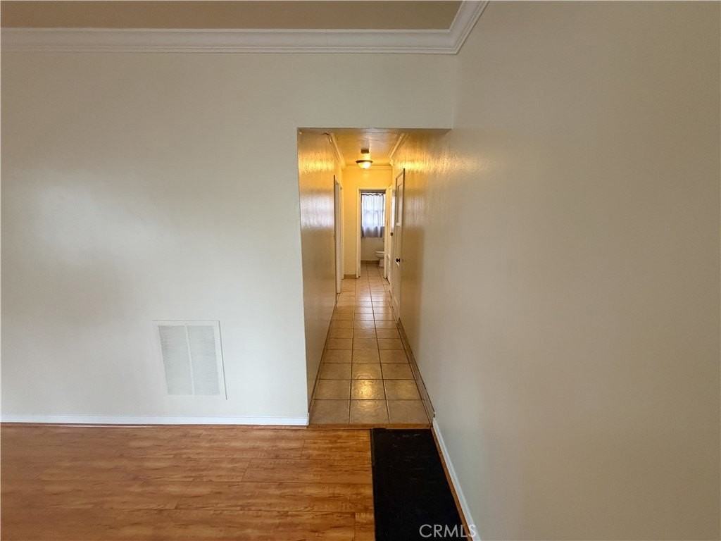 833 N Lacy St - Photo 3 of 9