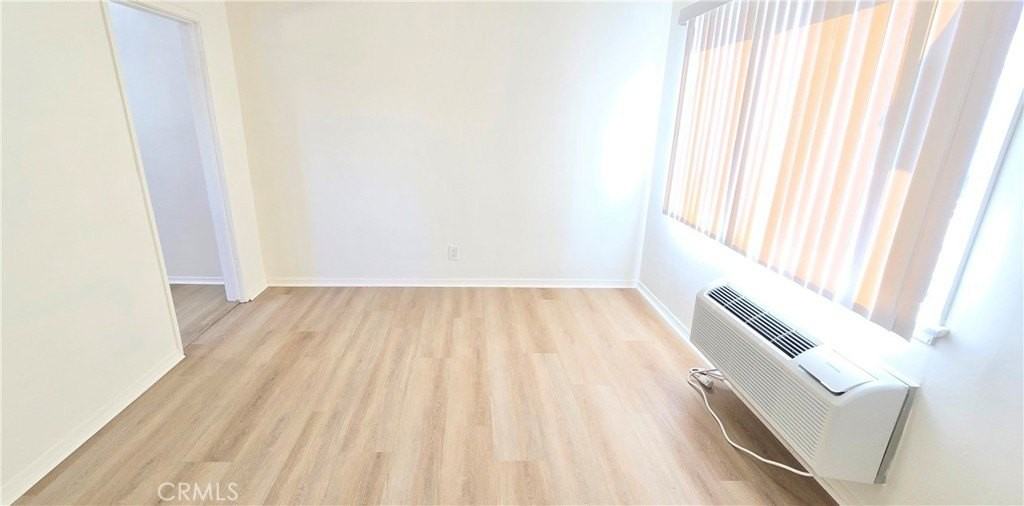 6702 Flora Ave #B - Photo 7 of 31