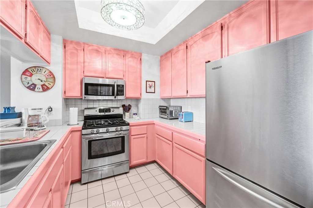 508 Glenwood Rd #305 - Photo 5 of 9