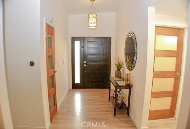 4820 Abbeyville Ave - Photo 4 of 25