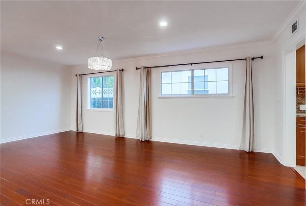 12528 Albers St - Photo 6 of 22