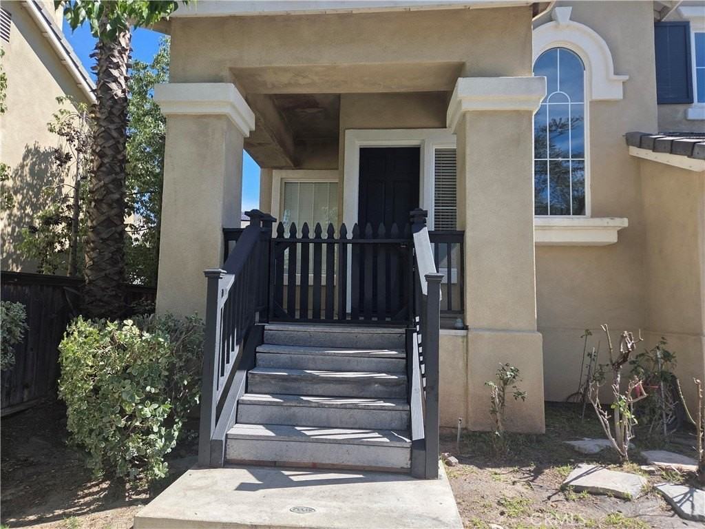 39334 Memory Dr - Photo 2 of 2