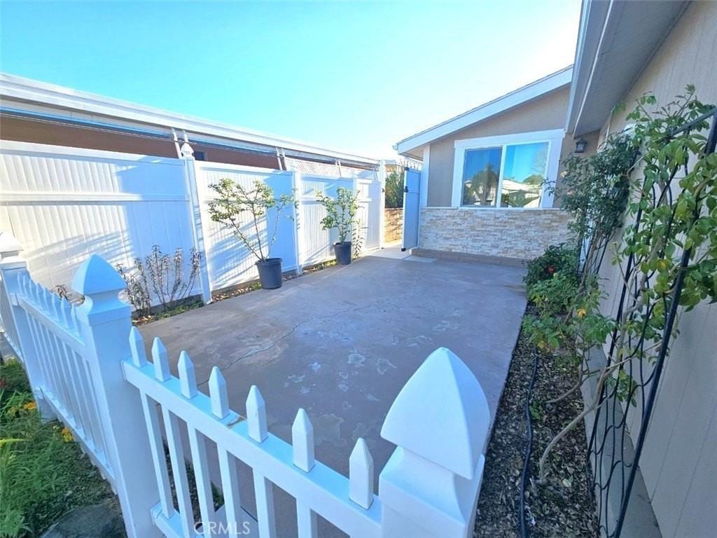 38315 Via Taffia - Photo 3 of 50