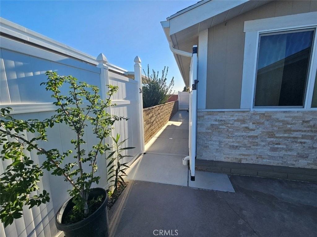 38315 Via Taffia - Photo 4 of 50