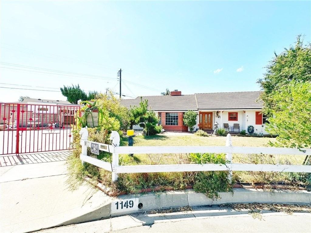 1149 S Rimsdale Dr - Photo 2 of 30