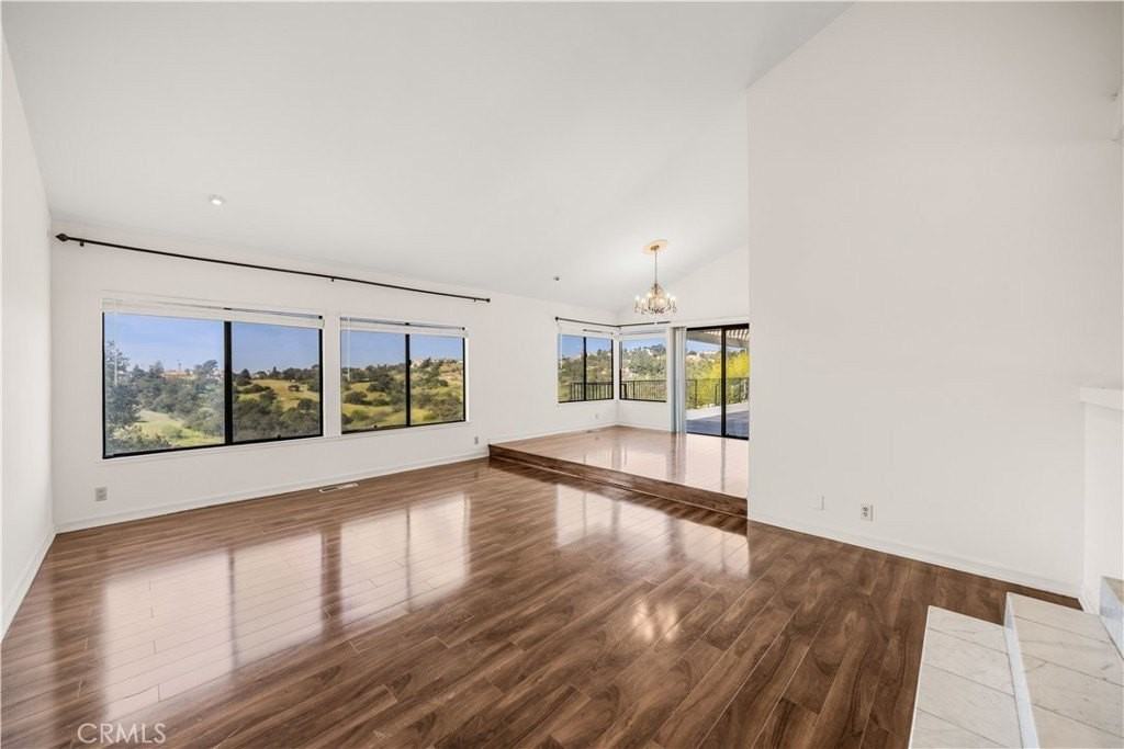 2605 Indian Creek Rd - Photo 6 of 36