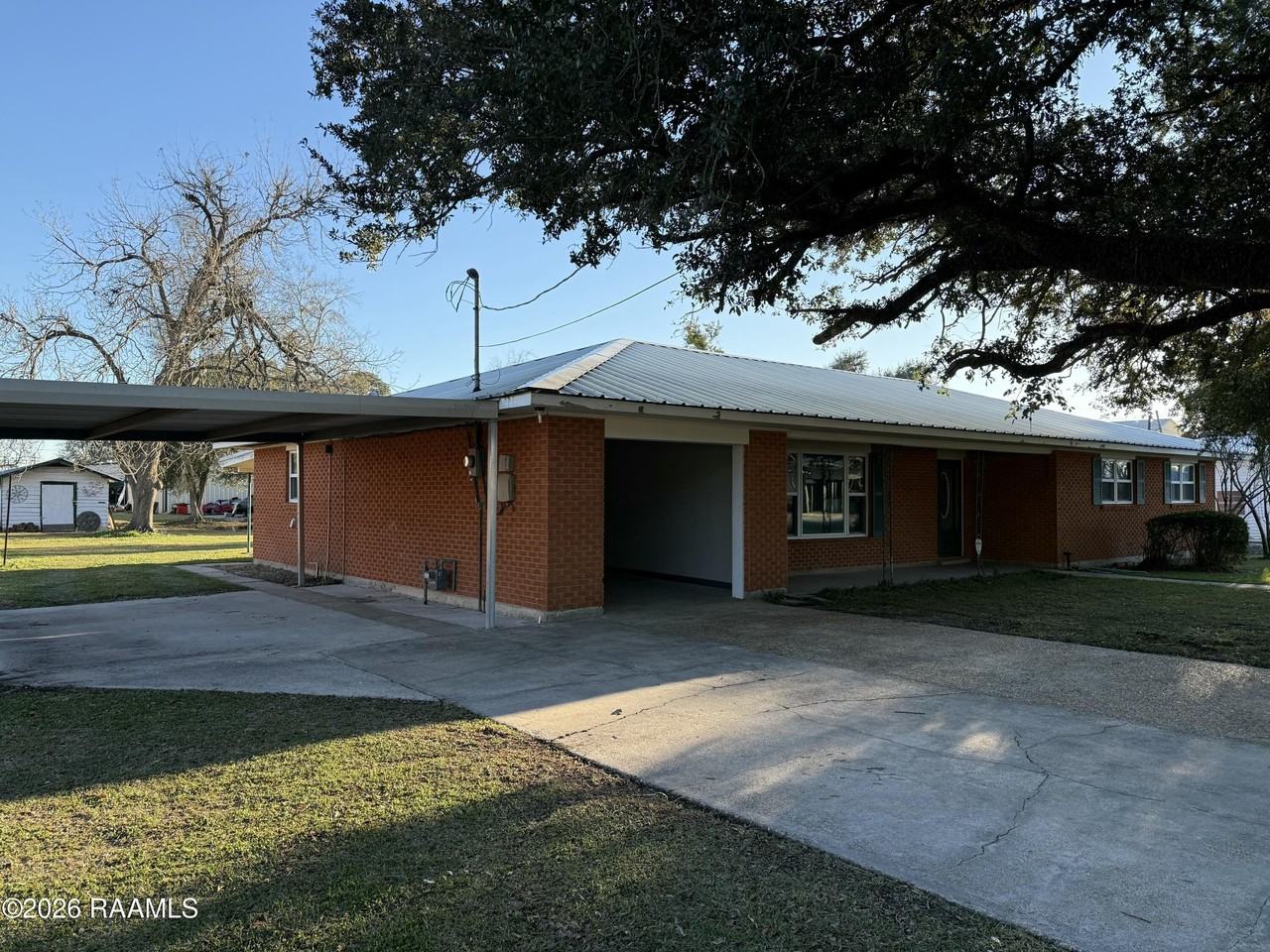 104 Avalon St - Photo 2 of 15